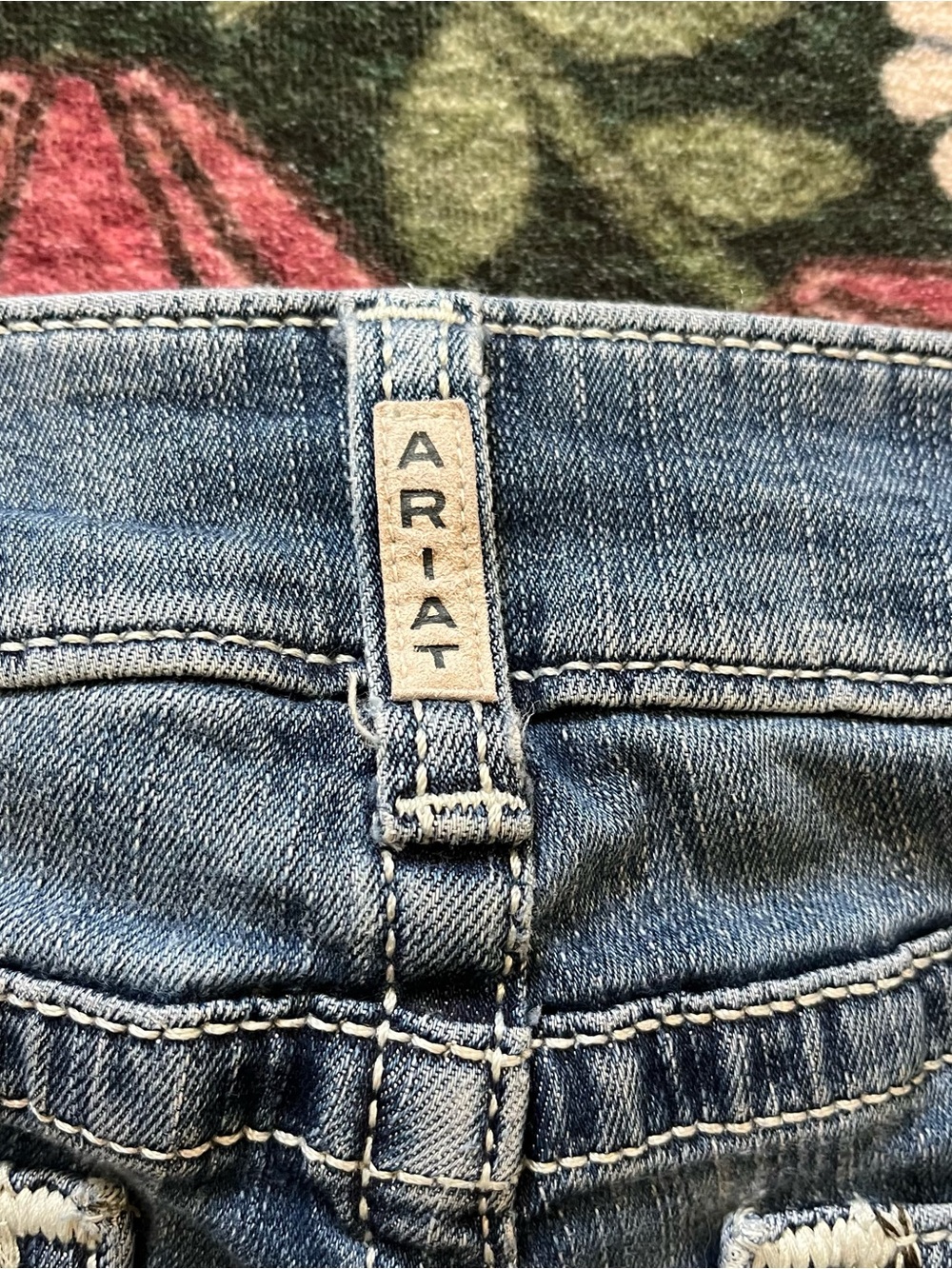 🍐 Ariat Mid Rise Boot Cut Jean 🍐 - Picture 8 of 11